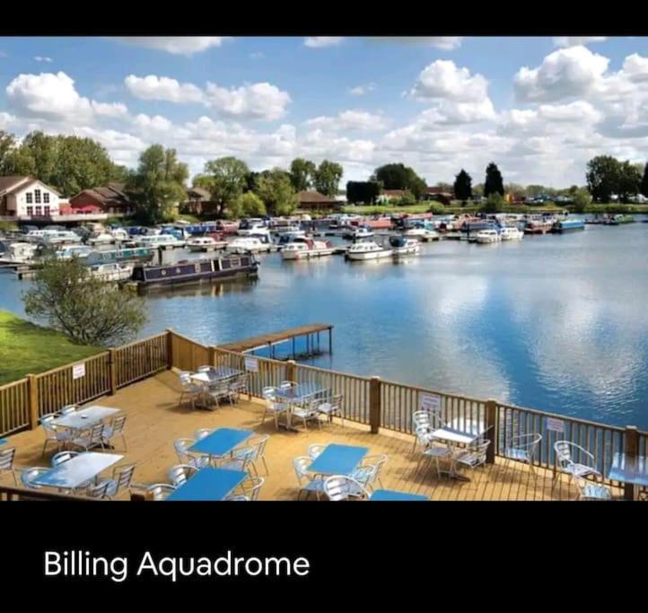 Billing Aquadrome Northampton, Royale Poplar Km12 Leilighet Eksteriør bilde